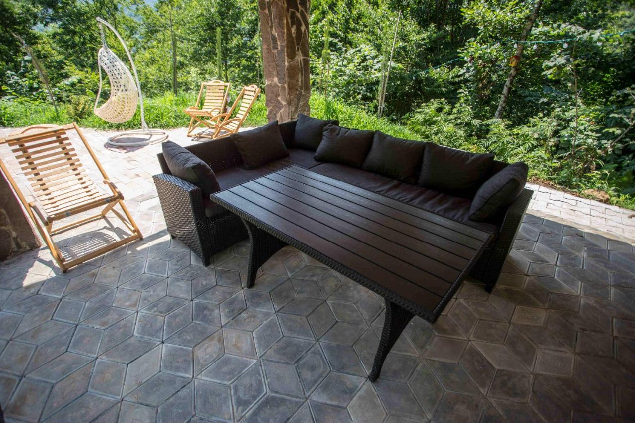 Woodpecker Ვუდფექერი Villa Batumi Exterior foto