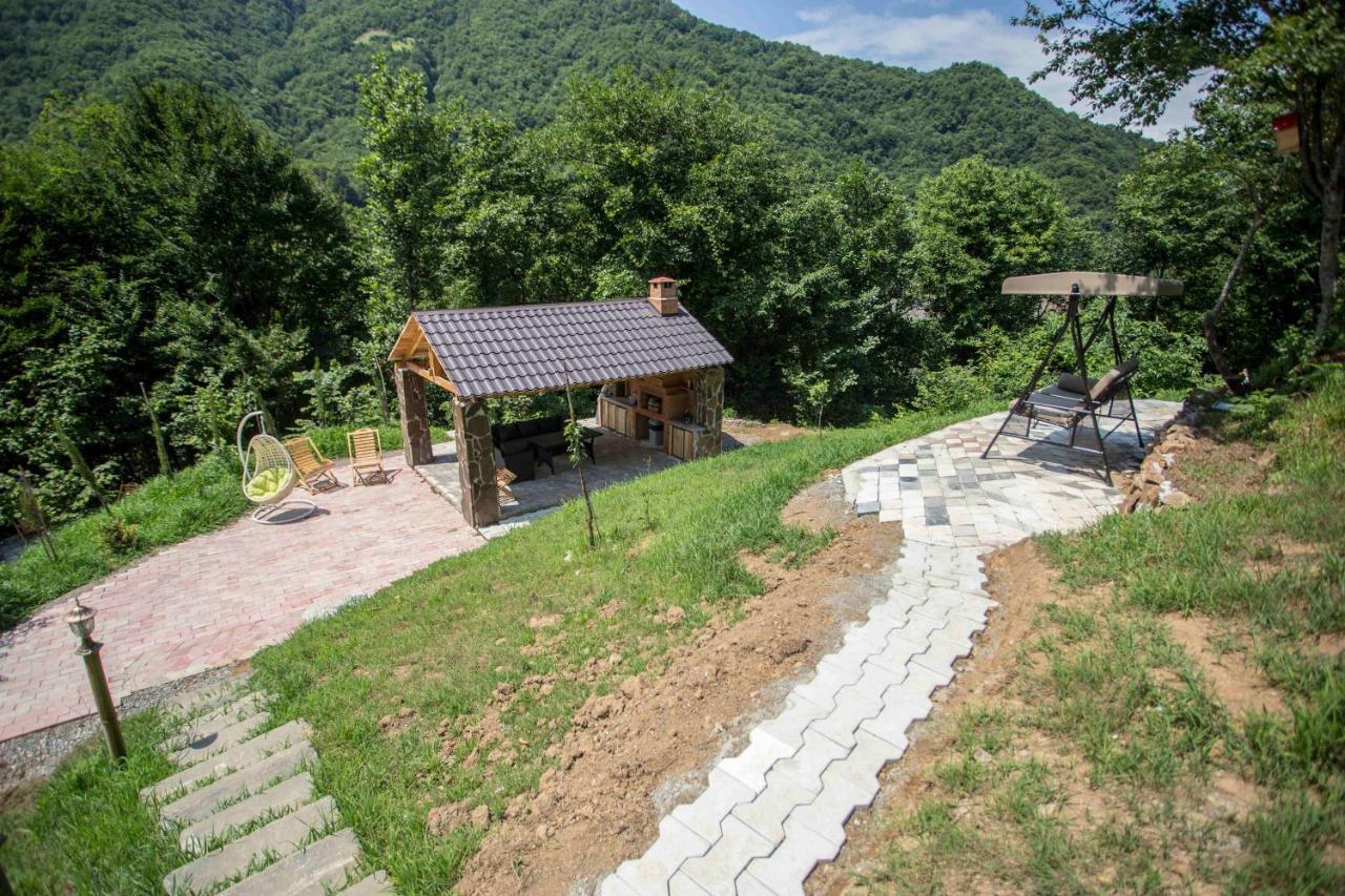 Woodpecker Ვუდფექერი Villa Batumi Exterior foto